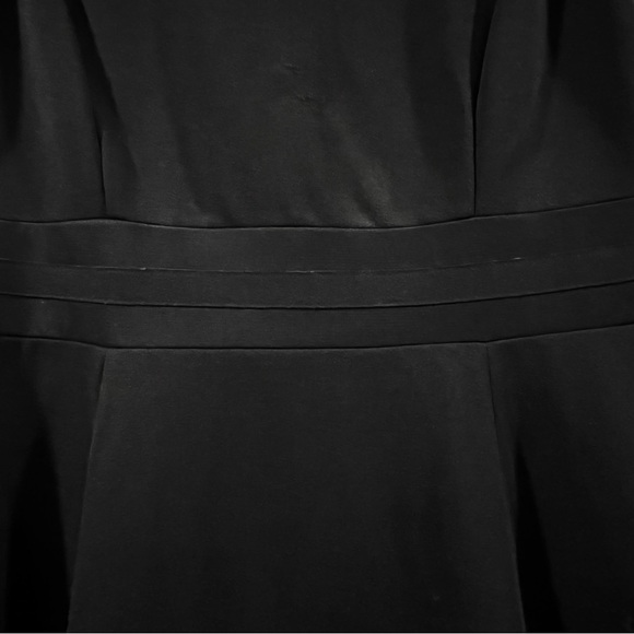 Calvin Klein Elegant Black Midi Dress - Picture 5 of 8